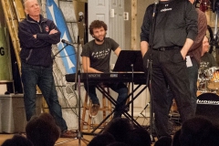 Malik-leads-Music-with-a-Mission-Brecksville-United-Methodist-Church